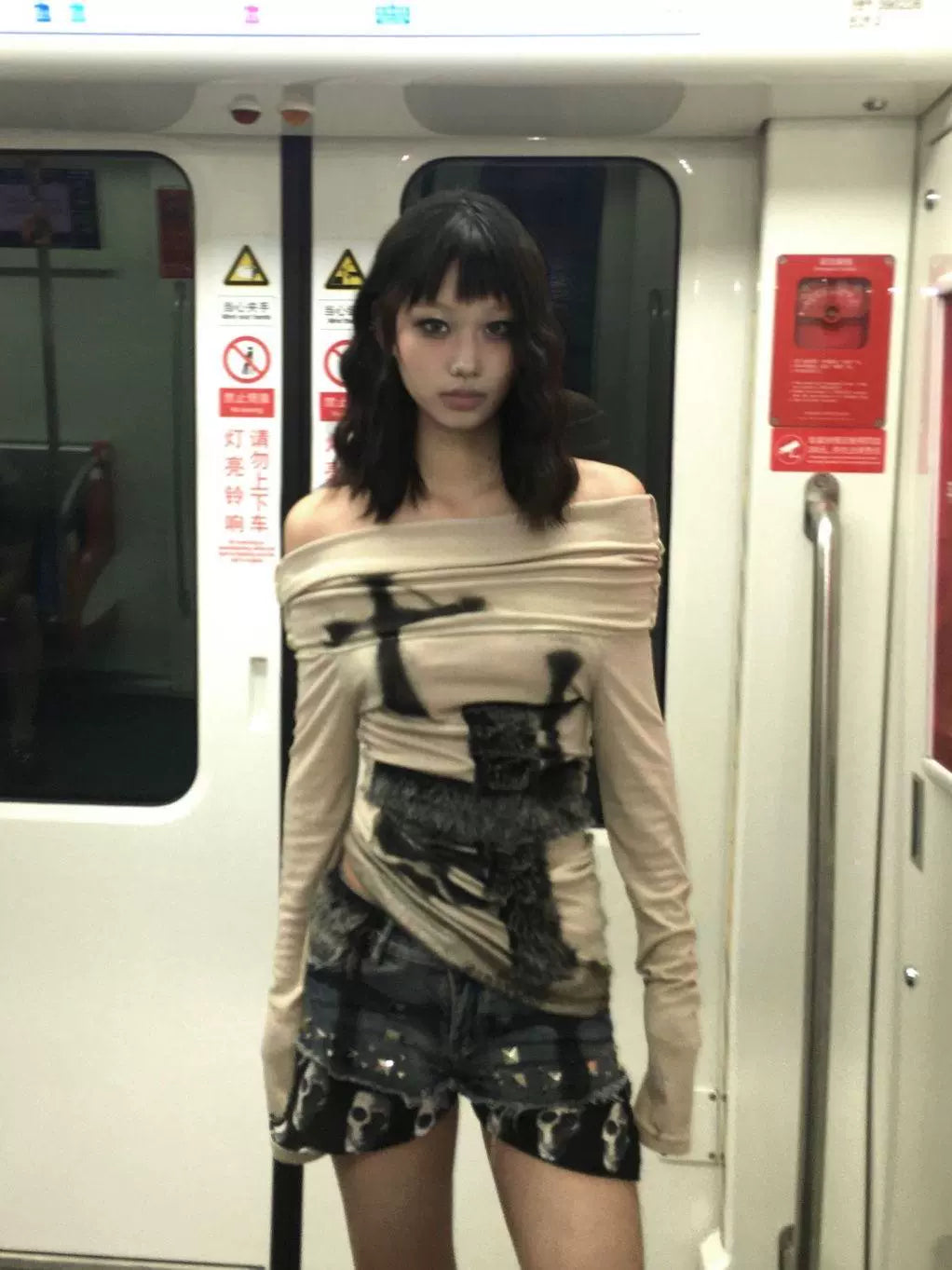 Shibuya One-Shoulder Subculture Gothic Rock Punk Y2K Dark-Style Long Sleeve Top