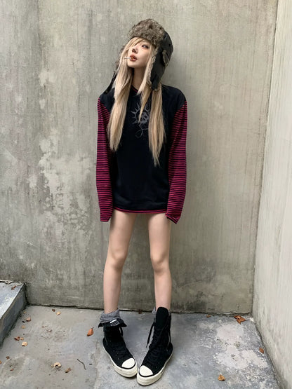 Punk Visual Stripe Skull Long Sleeve Tee Autumn Y2K Lightweight Top Unique Fashion