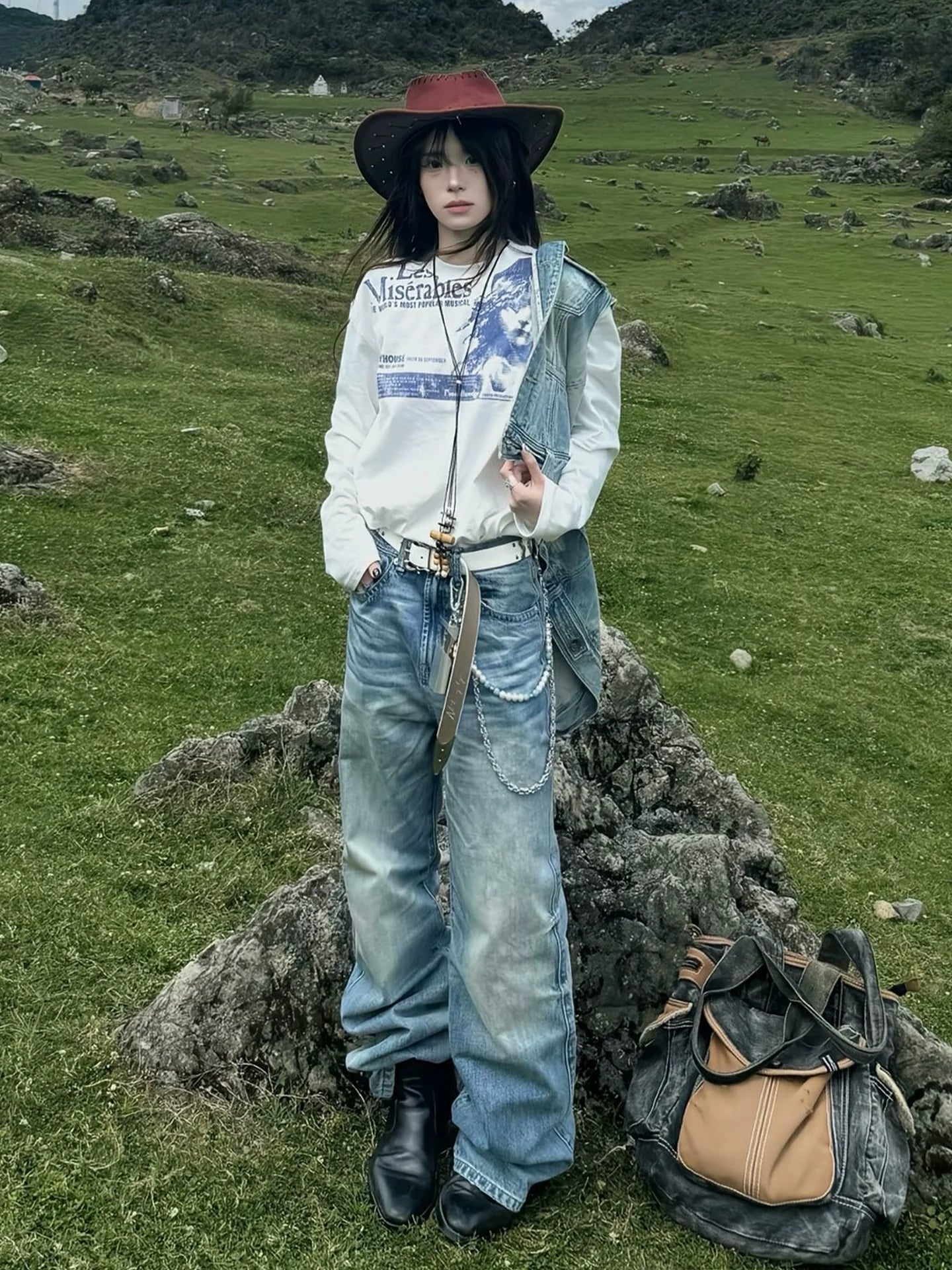 American Clean Fit White Long Sleeve Tee  Distressed Vintage Letter Print Top