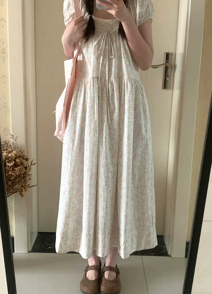 Resort-Style Floral Smocked Bubble-Sleeve Midi Dress