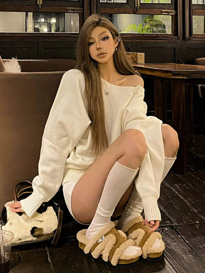 Off-Shoulder Relaxed Knit Sweater Soft Drape Elegant Lazy Fit