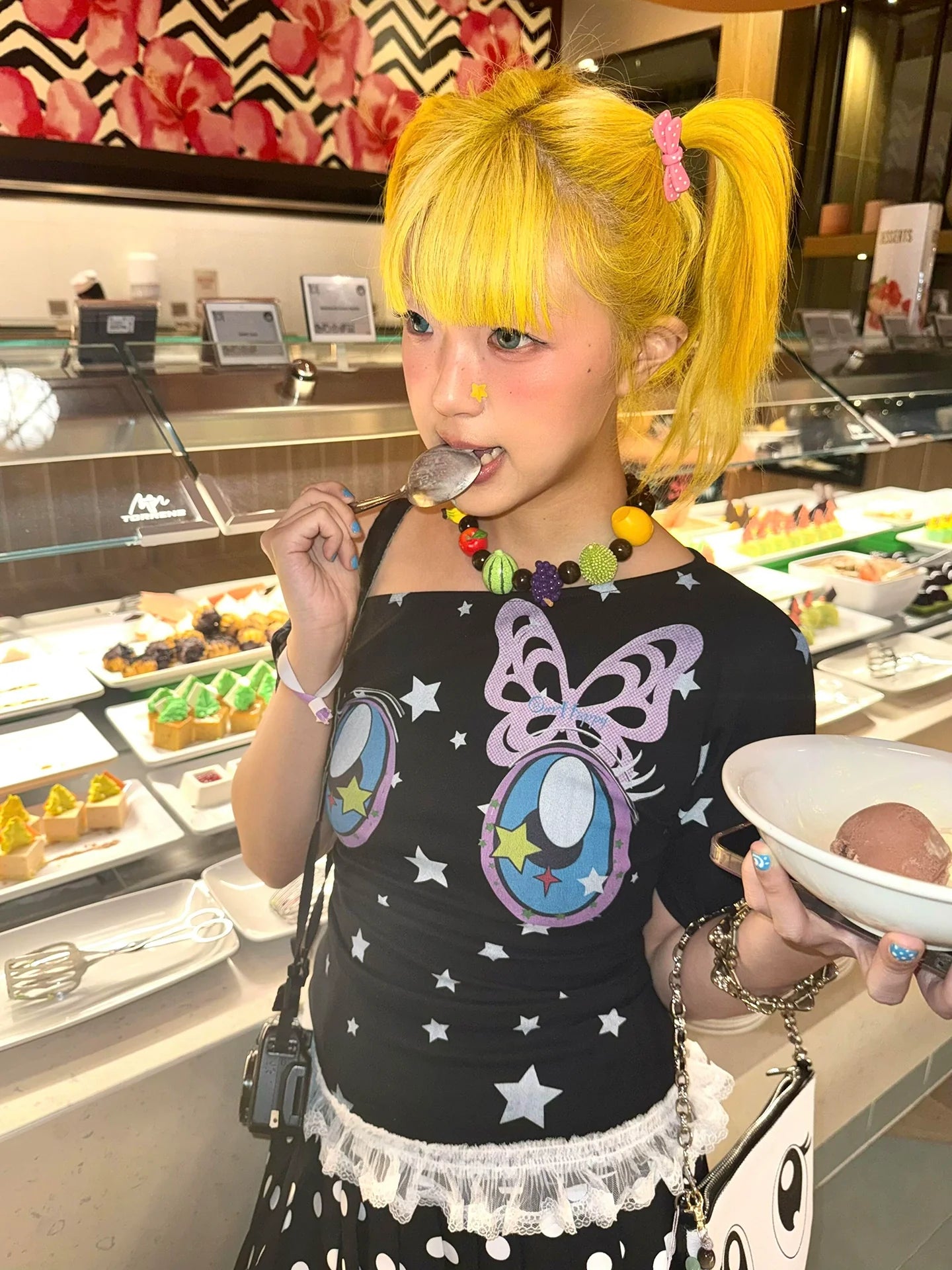 Y2K Comic Eye Print Off-Shoulder Tee Slim Fit Retro Alt Girl Top