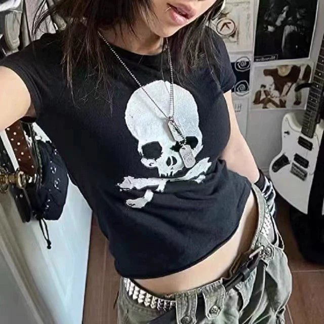 Black Gothic Vintage Skull Print Cropped Fitted Y2K T-Shirt