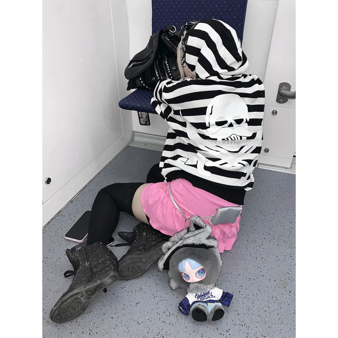 Y2K Black and White Stripe Skull Print Zip Up Hoodie