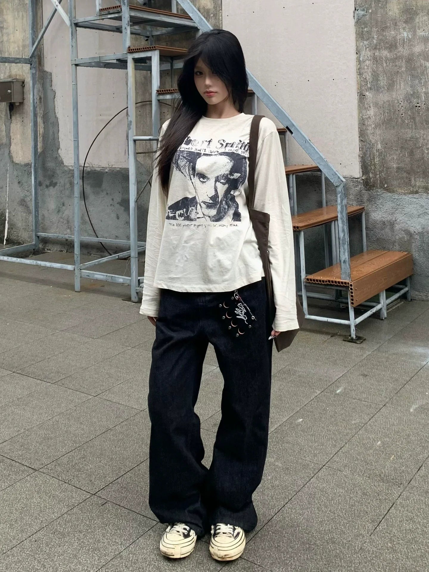 American Retro White Long Sleeve Tee Distressed Portrait Print Top