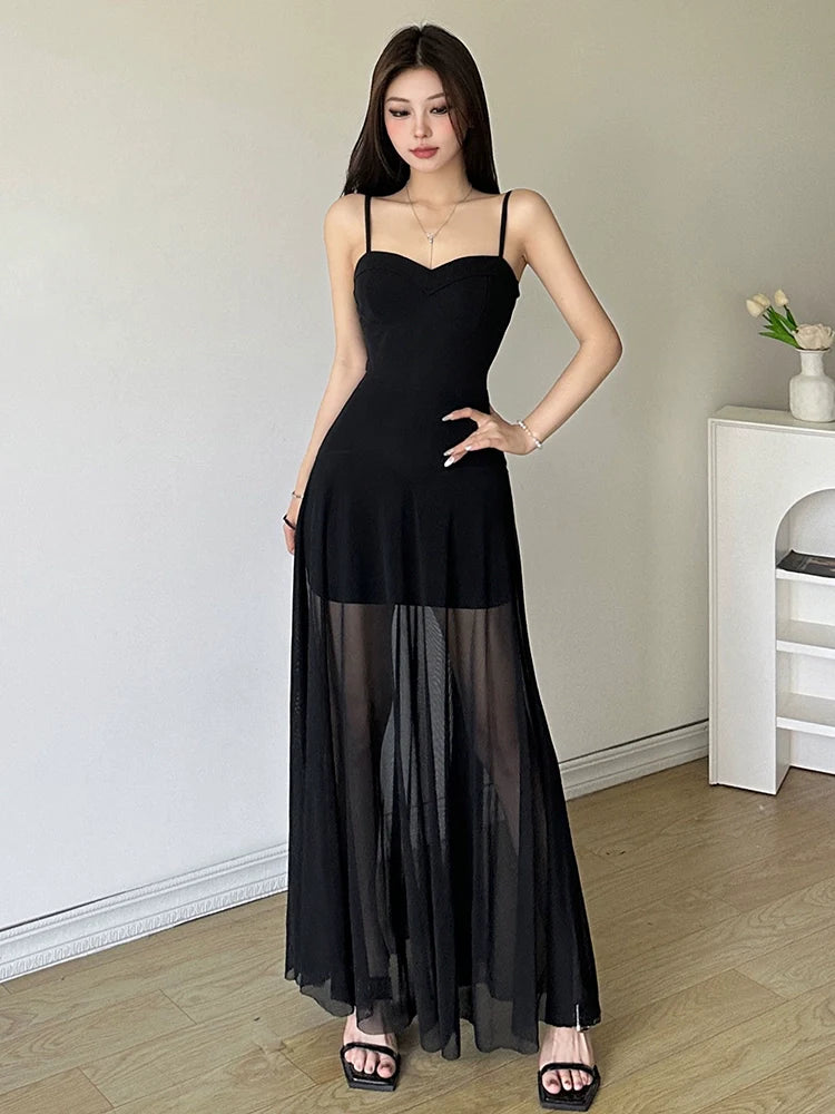 Mature Elegant Black Tulle Paneled Halter Designed Waist Slimming Flared Maxi Dress