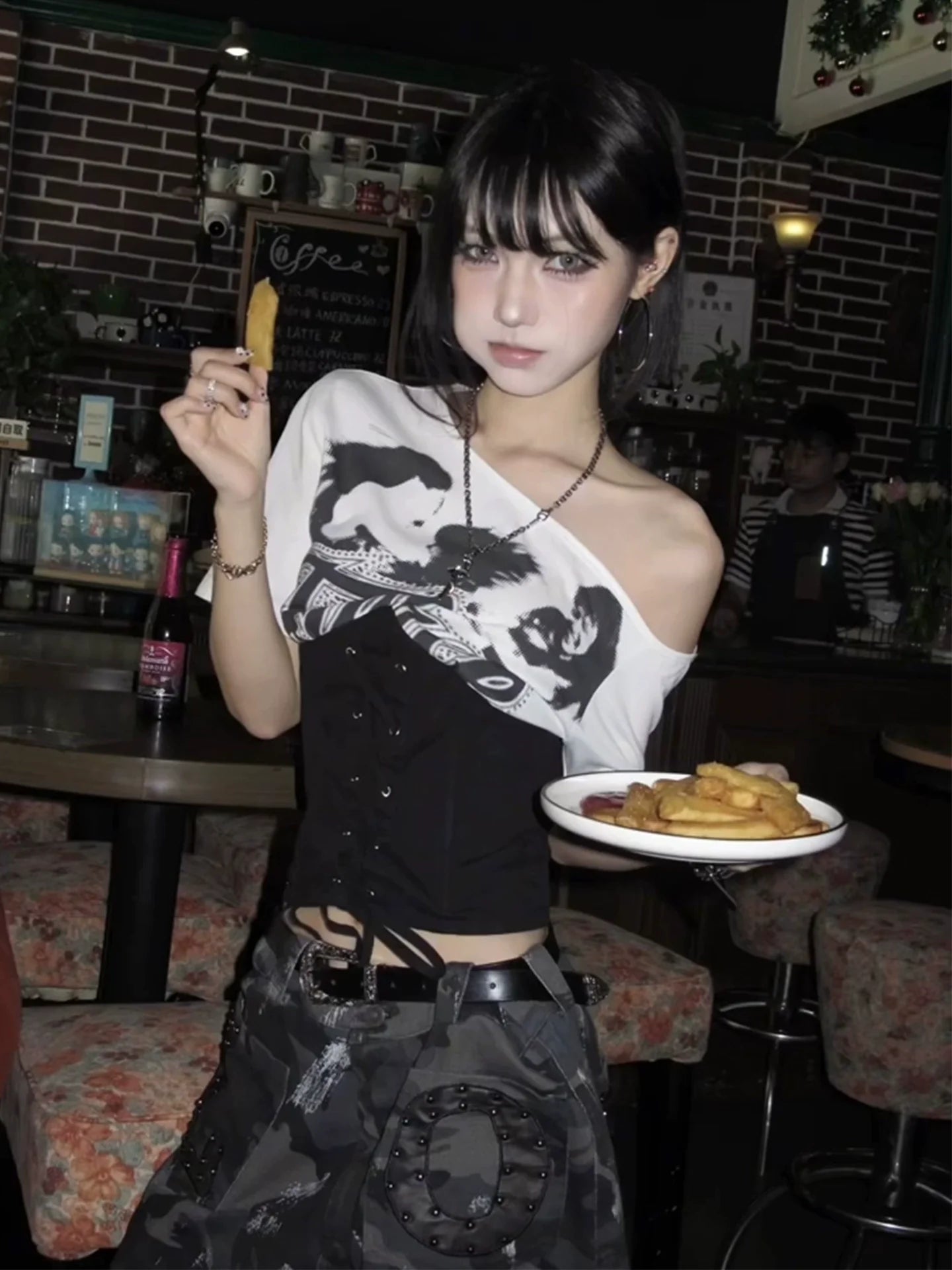 Y2K Off-Shoulder Lace-Up Tee Black and White Patchwork Cropped Fitted Hot Girl Top