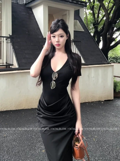 Korean-Style Black V-Neck Ruched Short-Sleeve Casual Bodycon Midi Dress