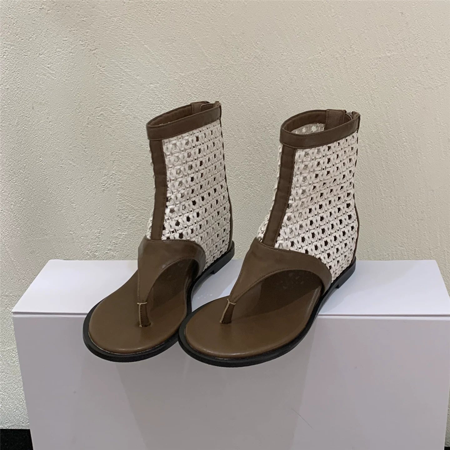 Korean Spicy Girl Retro Toe Post Sandal Boots Petite Lift Mid Calf Niche Foot Slimming Cutout Ankle Boots
