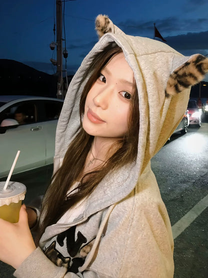 Retro Leopard Fur Cat Embroidered Hoodie