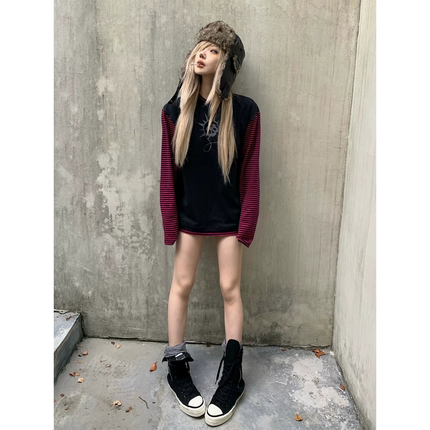 Punk Visual Stripe Skull Long Sleeve Tee Autumn Y2K Lightweight Top Unique Fashion