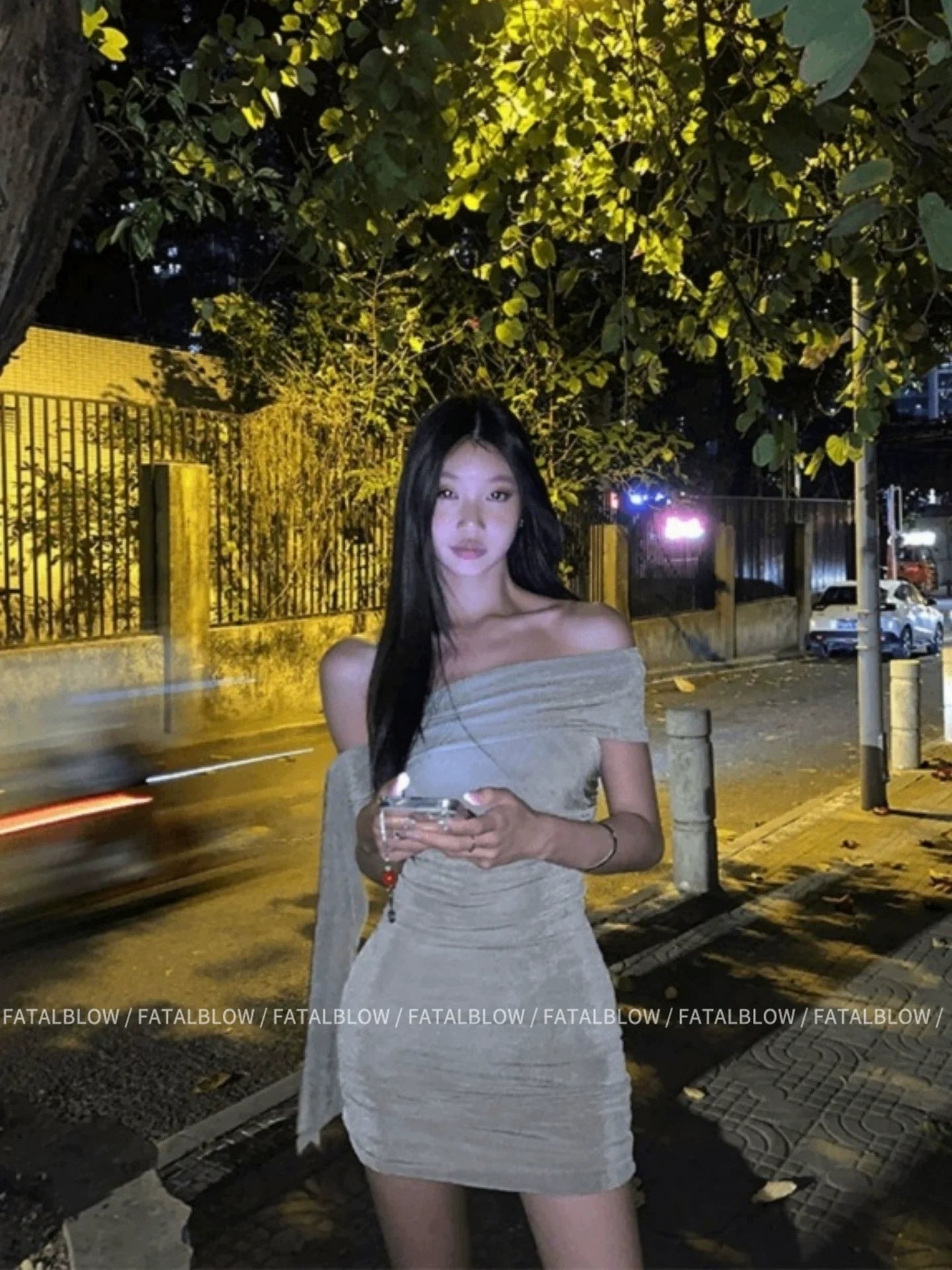 French Black Off-The-Shoulder Slim-Fit Bodycon Mini Dress