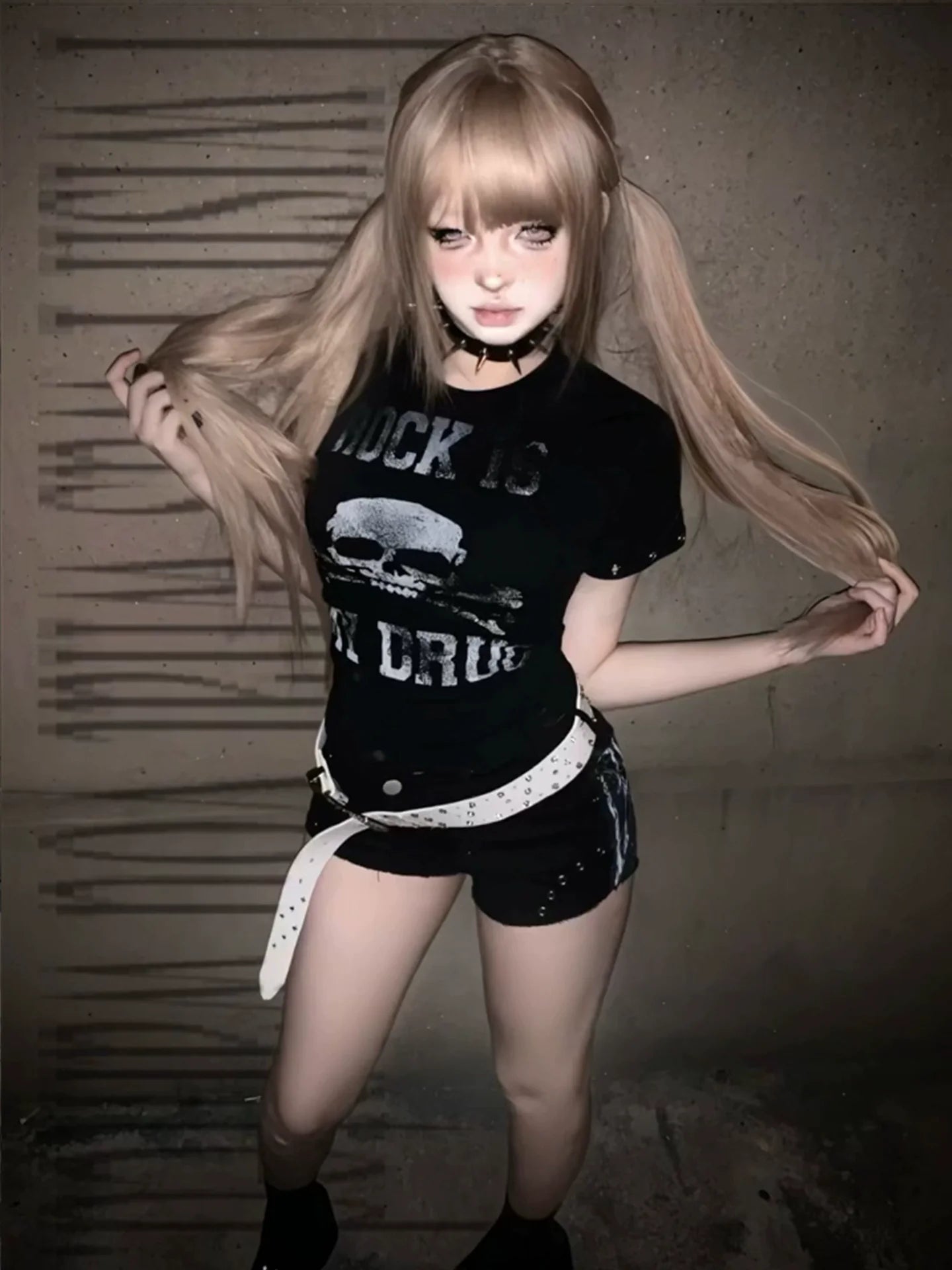 Y2K Black Skull Cropped Tee