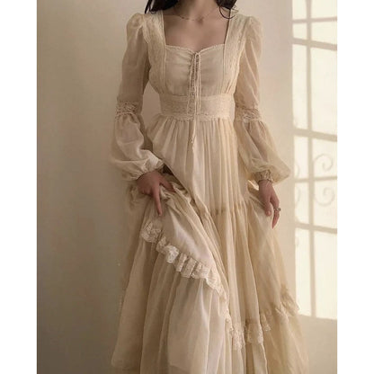 Vintage Lace Court Gown Prom Dress