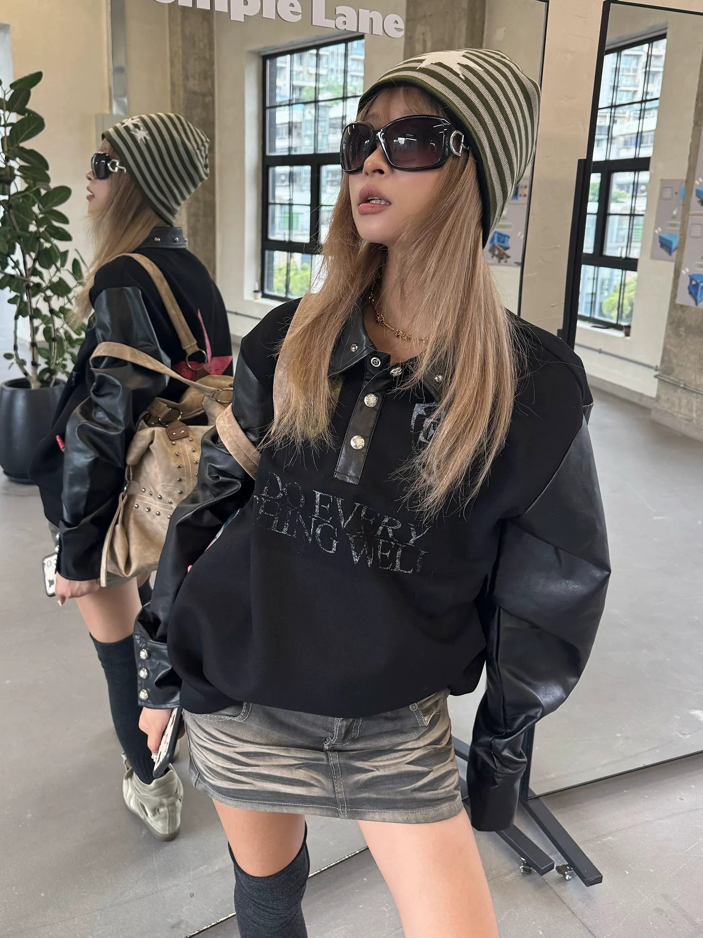 Visual Kei Polo Collar Sweatshirt Red Star Badge Print Long Sleeve Top