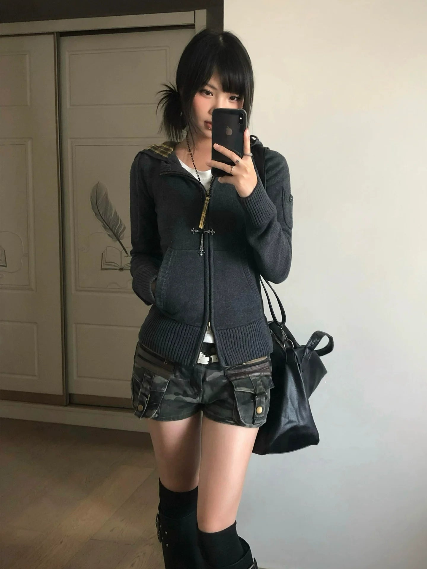 Vintage Plaid Hooded Knit Cardigan for Early Autumn