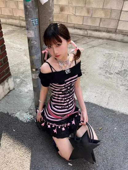 Black & Pink Stripe Subculture Y2K E-girl Abi One-Shoulder Slim Light Subculture Short Sleeve Top