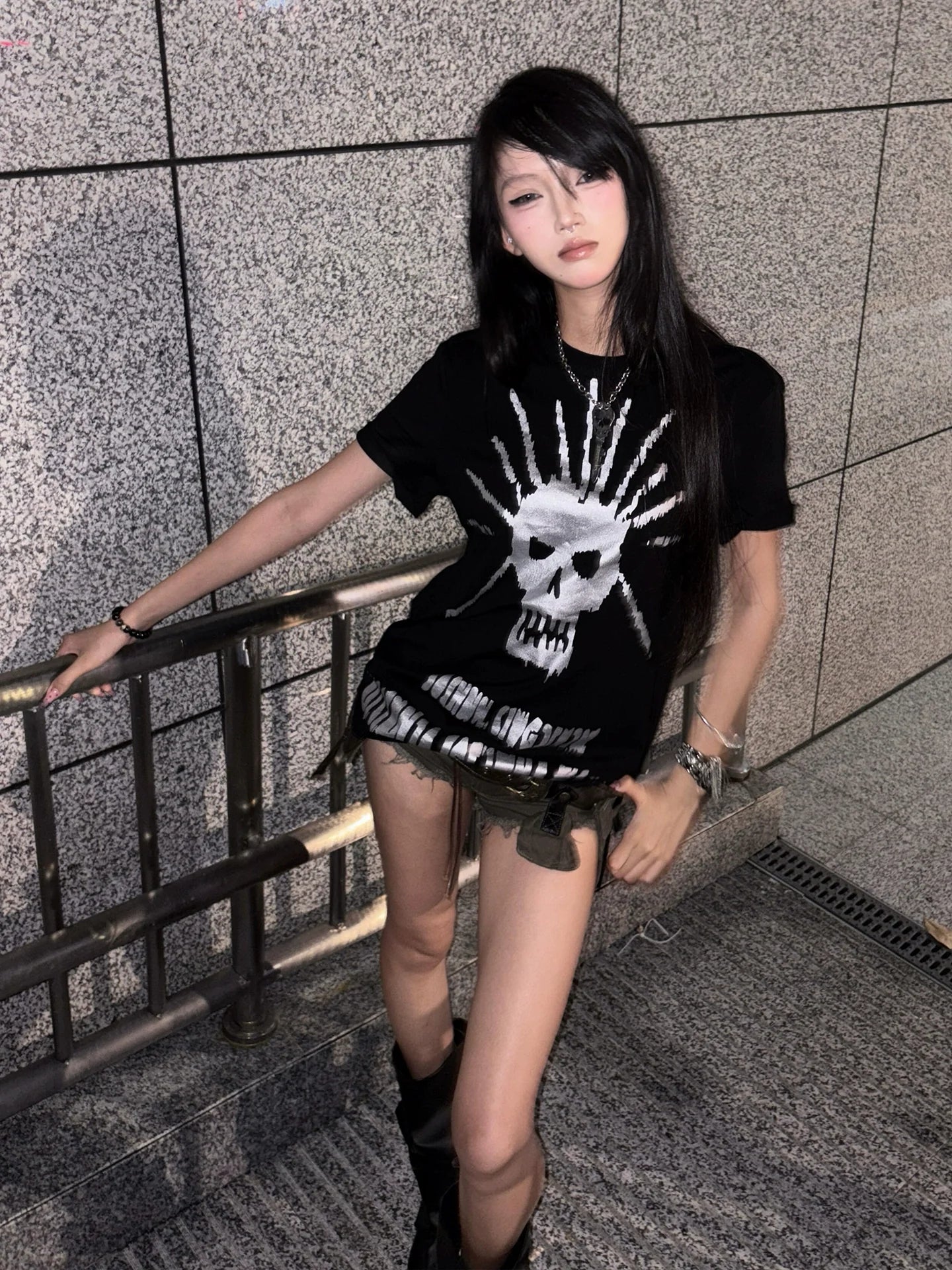 Black Skull Print Short Tee