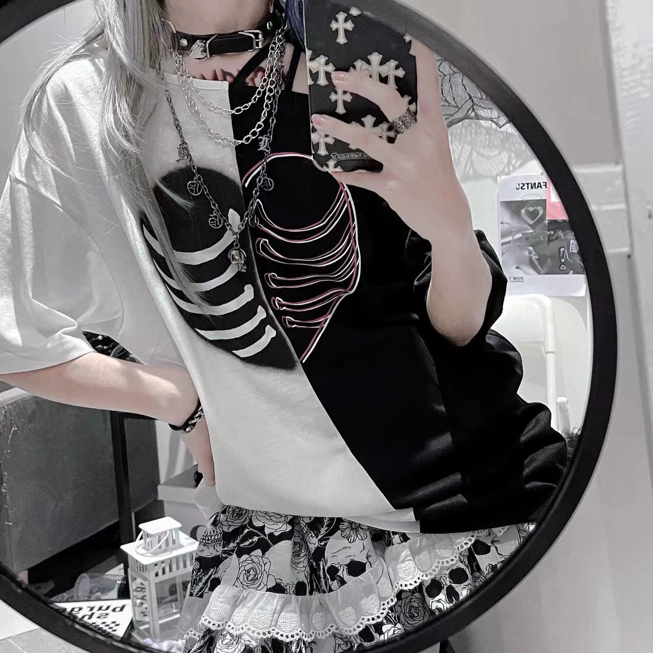 Black & White Subculture Y2K E-girl Patchwork Heart Print Off-Shoulder Niche Oversized Short-Sleeve Top