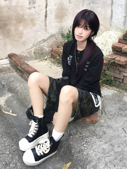 Y2K Bent Knife Henley Long Sleeve Tee