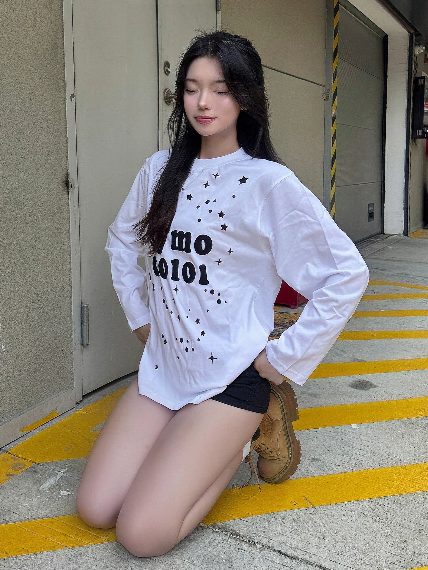 Korean White Star Print Long Sleeve Tee