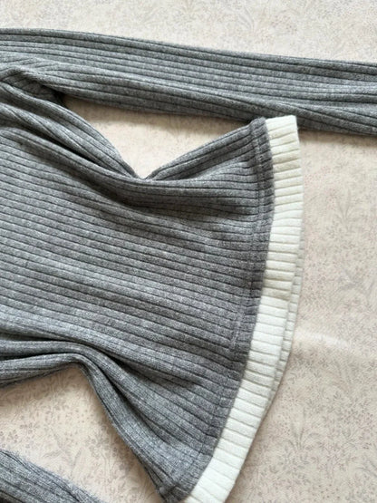 Gray V-neck Fake Two-Piece Subculture Y2K E-girl Light Subculture Vintage  Long Sleeve Top