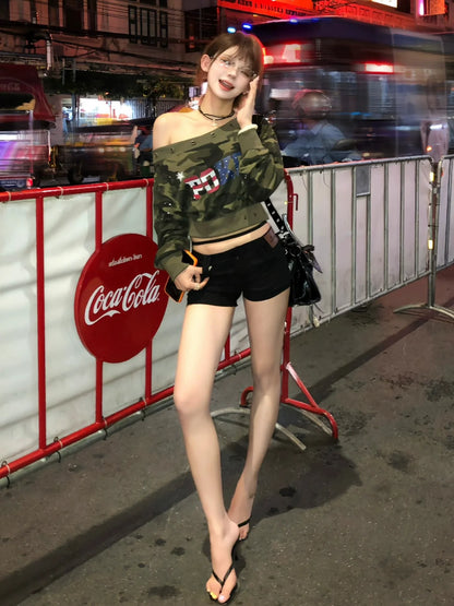 Retro Camo Off-Shoulder Sweatshirt Cropped Hot-Girl Top