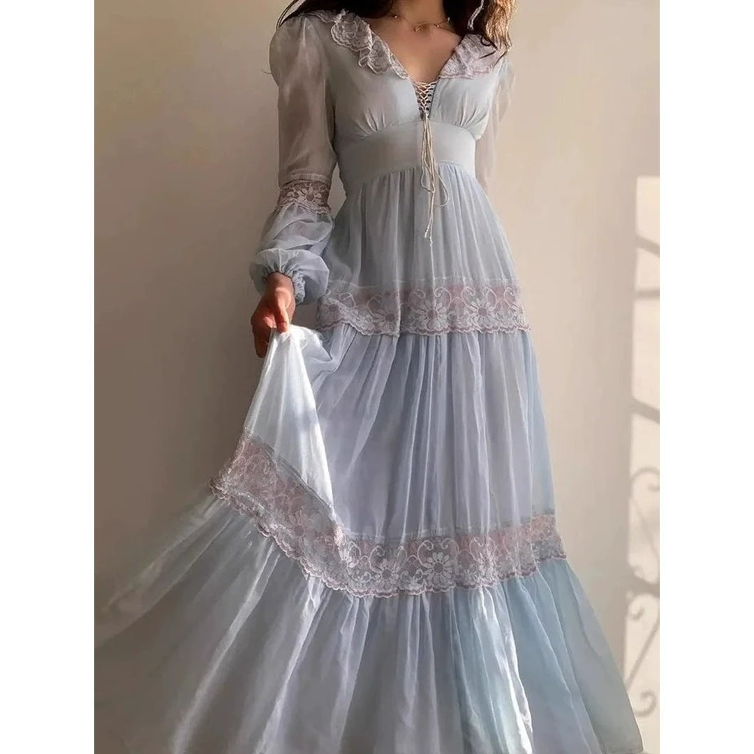 Vintage Lace Court Gown Prom Dress
