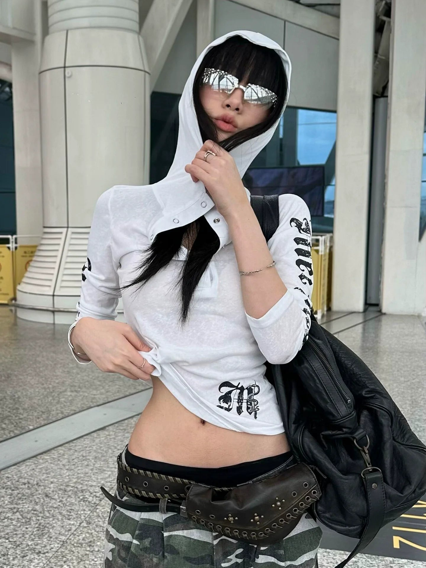 Korean Lazy V-Neck Embroidered Sweater Autumn-Winter Vintage Knit Pullover Loose Fit Top