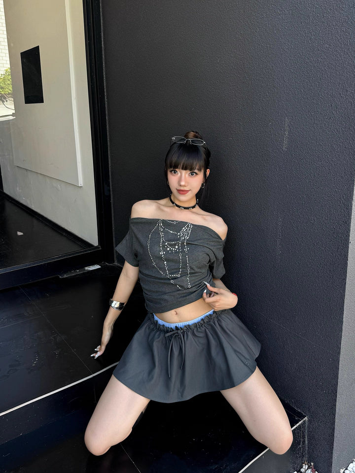 American Edgy Rivet Necklace Print Long Sleeve Top