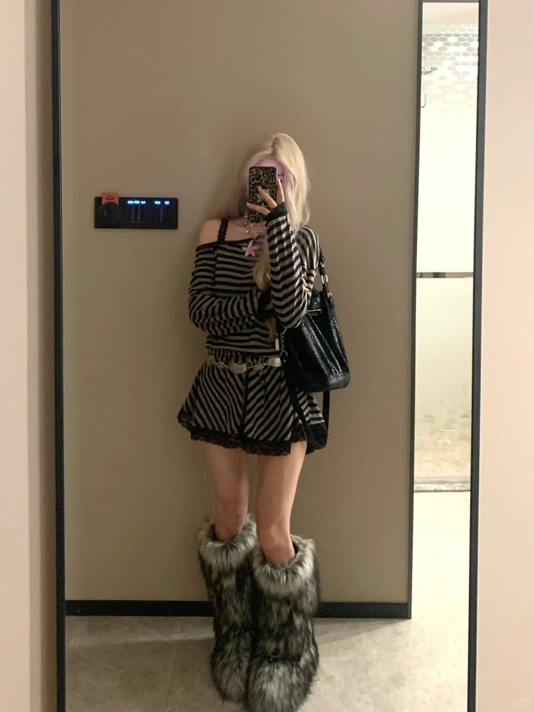 Black Striped Off Shoulder Long Sleeve Top and Lace Mini Skirt Y2K Two Piece Sets - tutufox - 