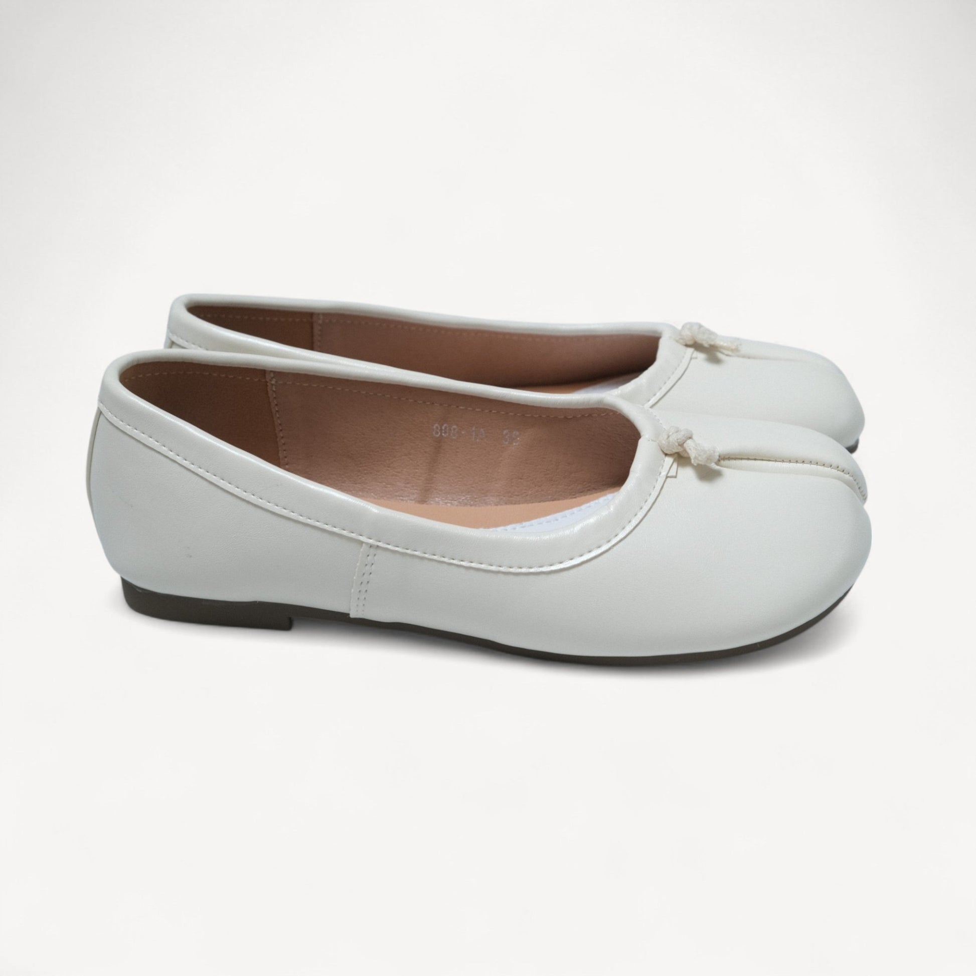 Cream Soft LeatherFlats Split Toe Tabi - tutufox - tabis