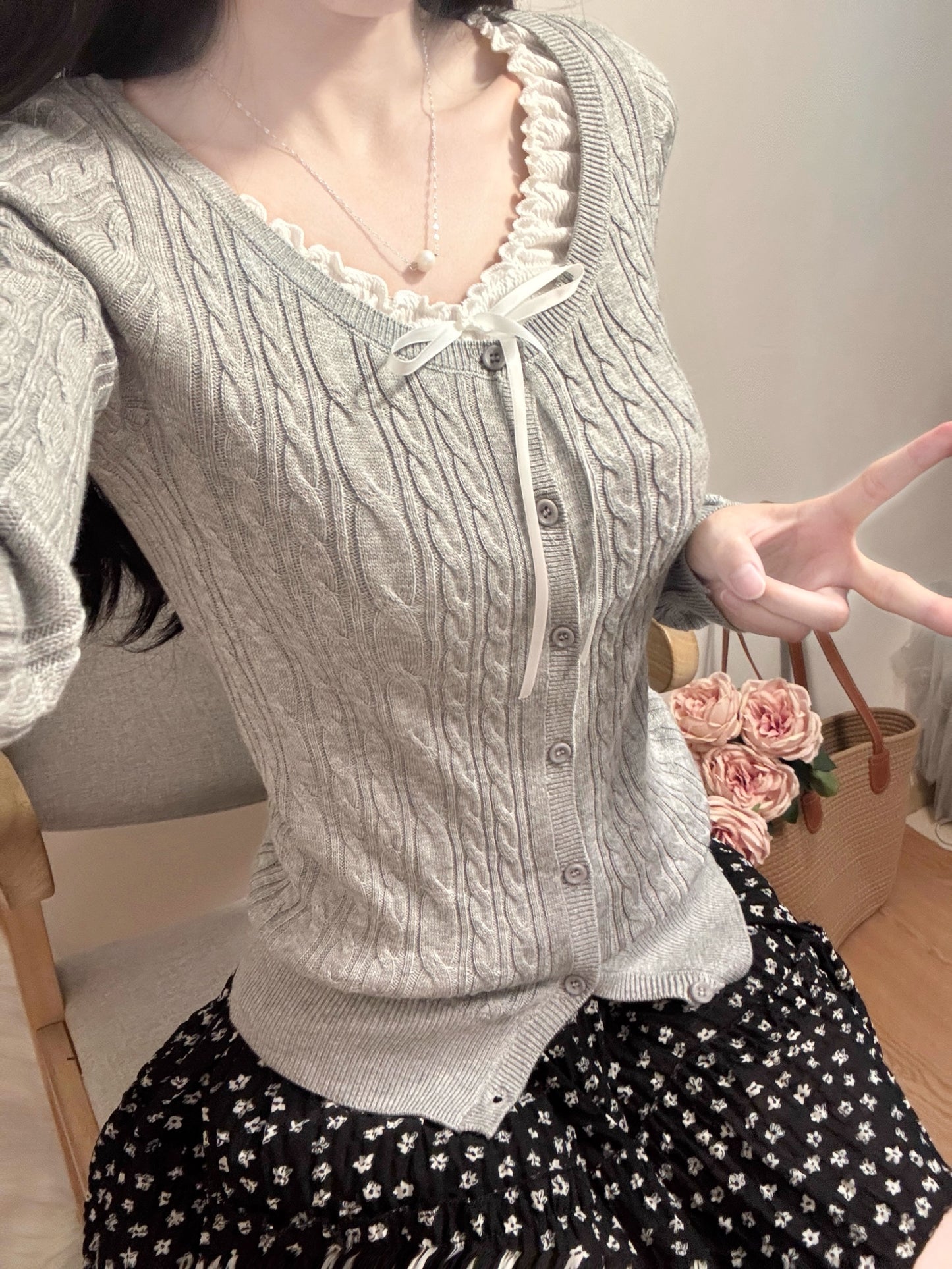 V Neck Contrast Trim Sweater Women