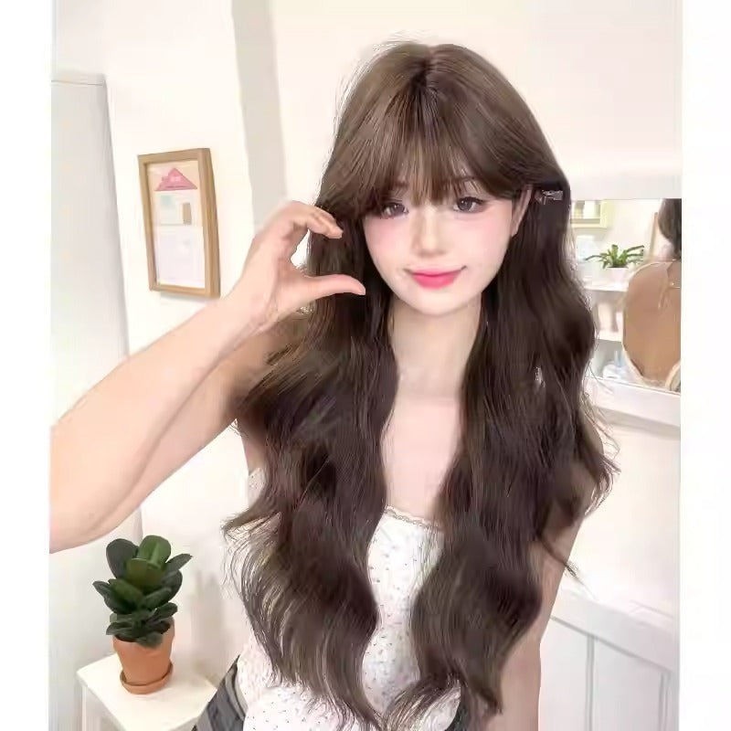 Women Black Daily Style Blogger With Wavy Bangs And Curly Wig