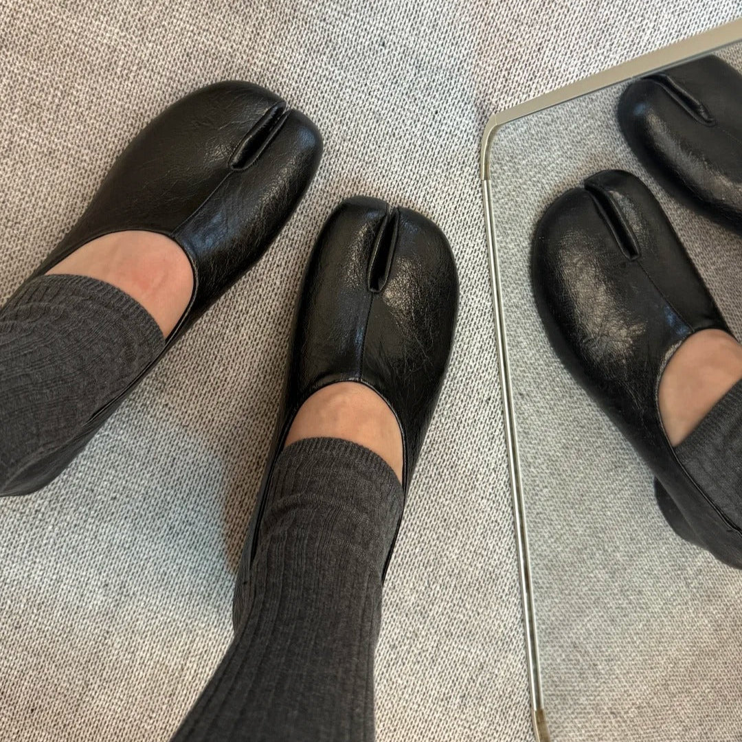 Women Black Crinkle Leather Mary Jane Tabi