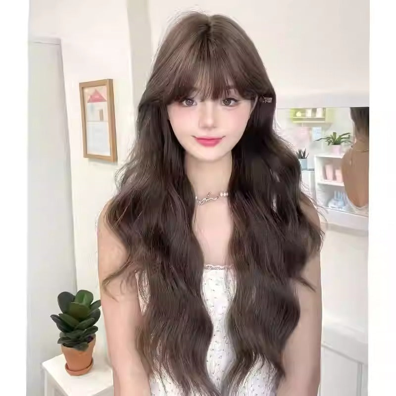 Women Black Daily Style Blogger With Wavy Bangs And Curly Wig