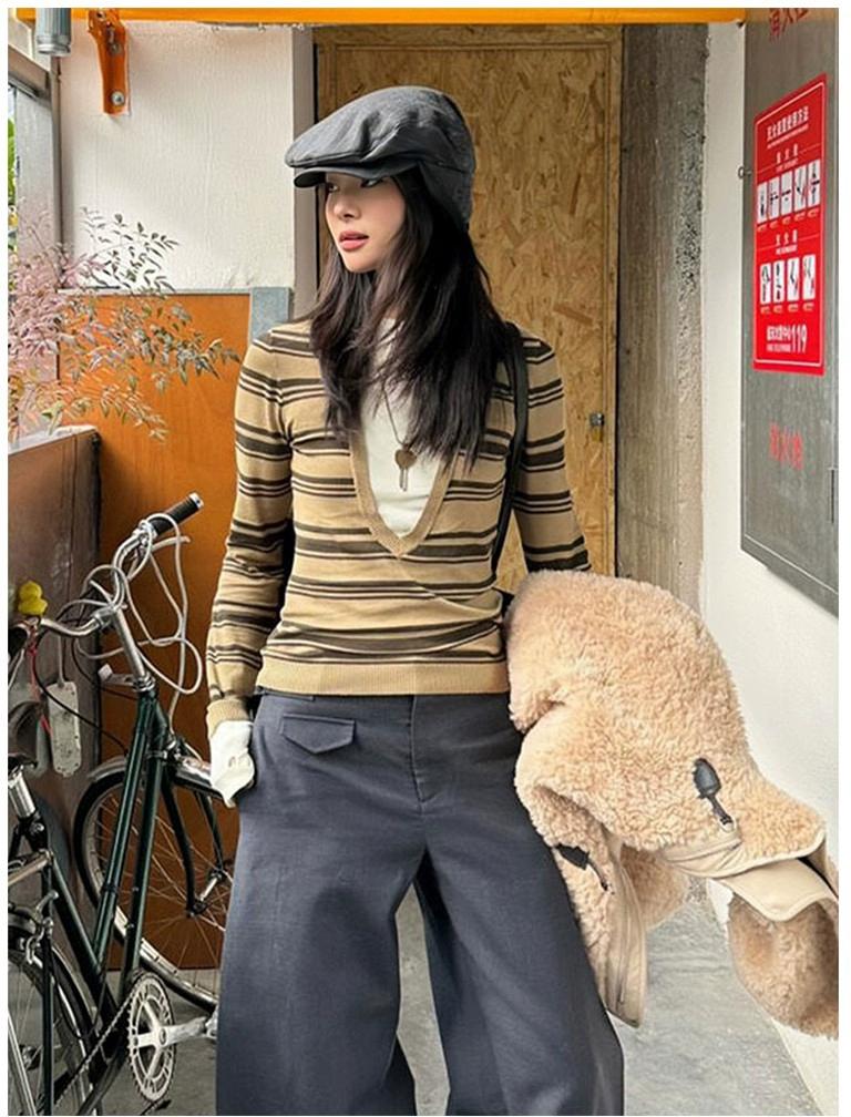 Vintage Striped V-Neck Layered Long Sleeve Top