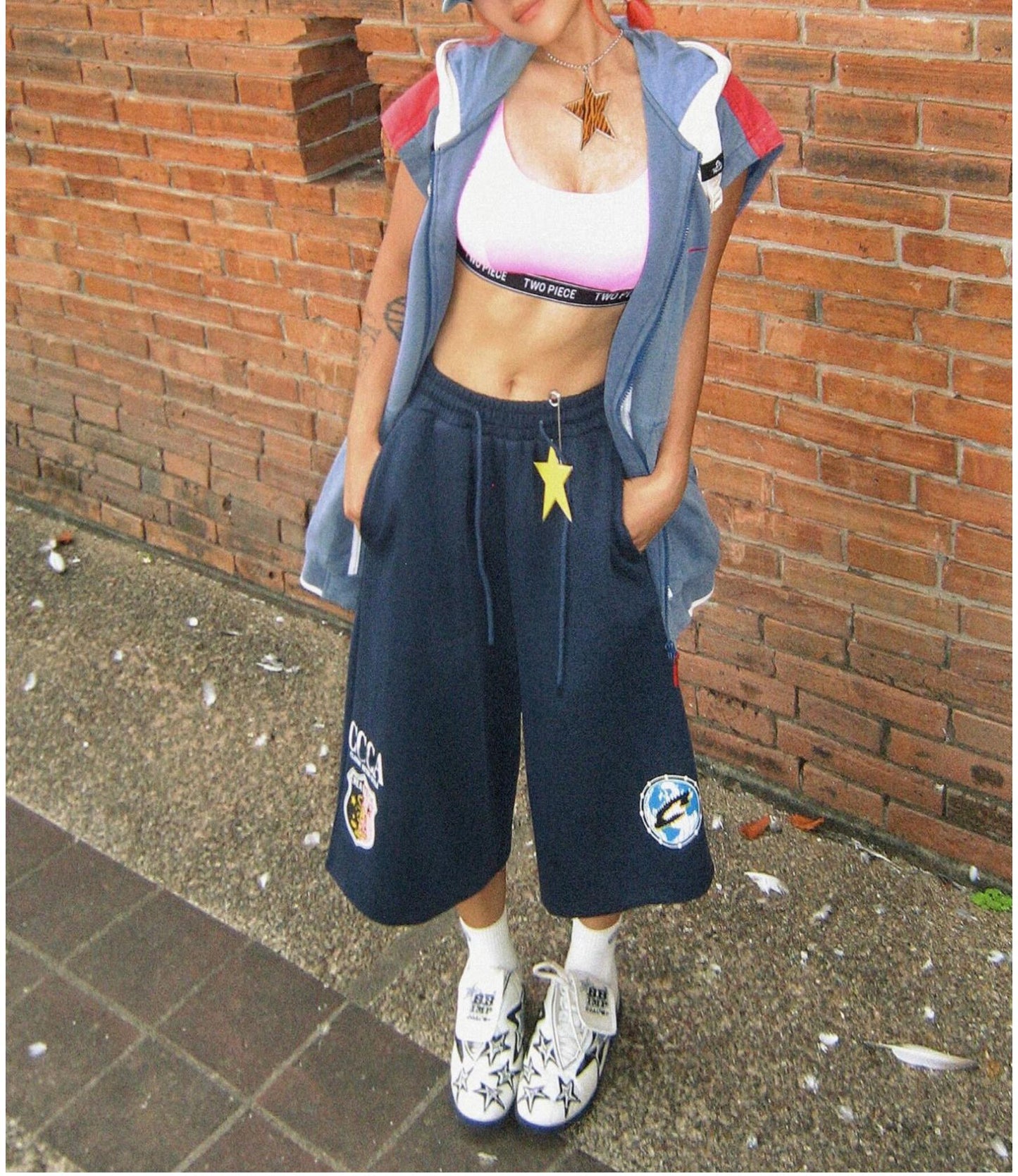 Vintage Badge Cropped Pants