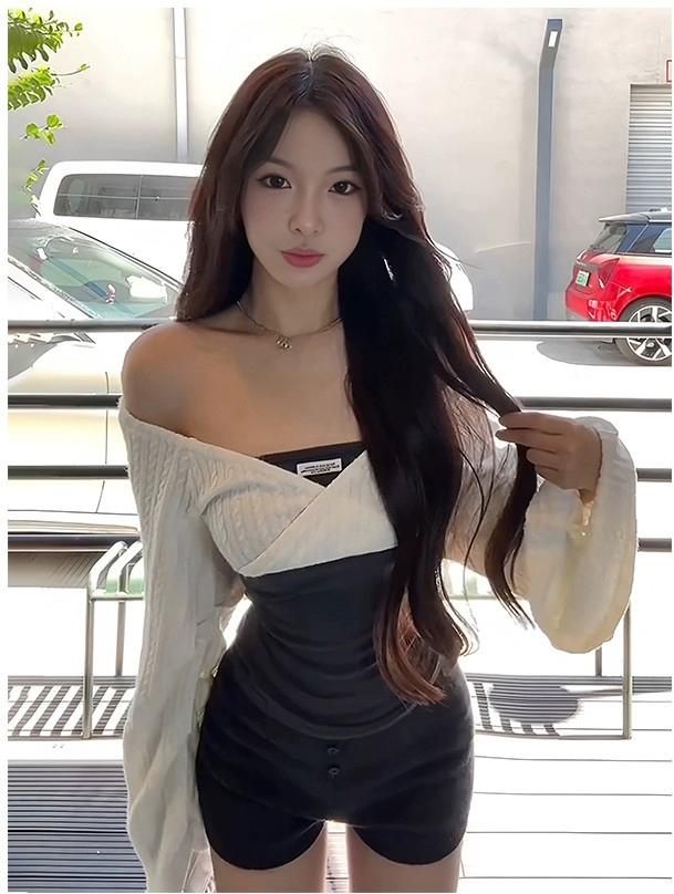 Korean Off-Shoulder Layered Knit