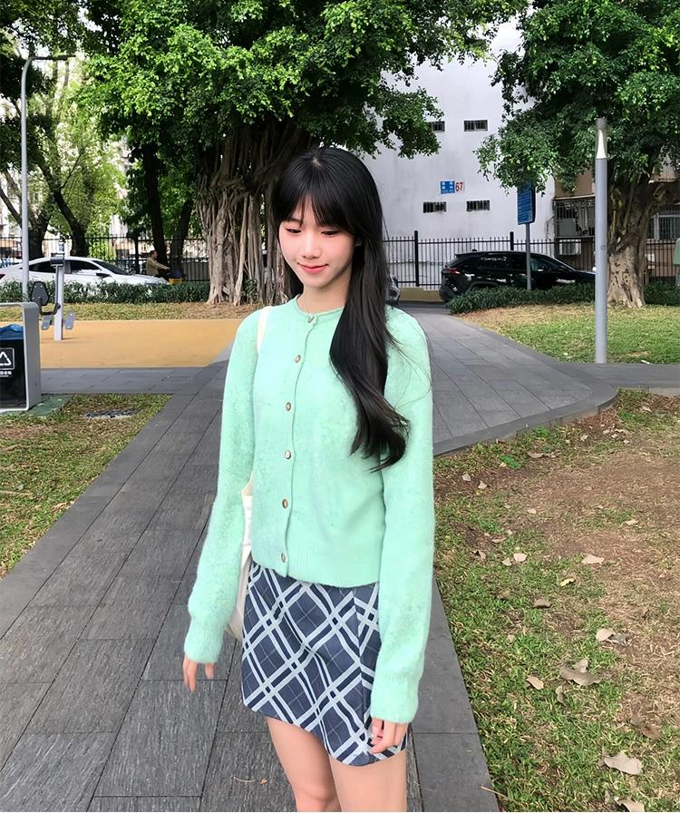 Korean Vintage Cropped Knit Cardigan