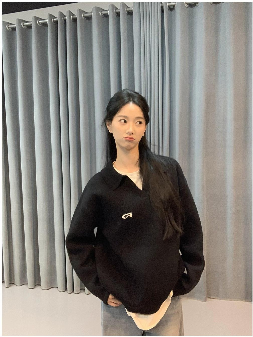 American Black V Neck Knit Sweater