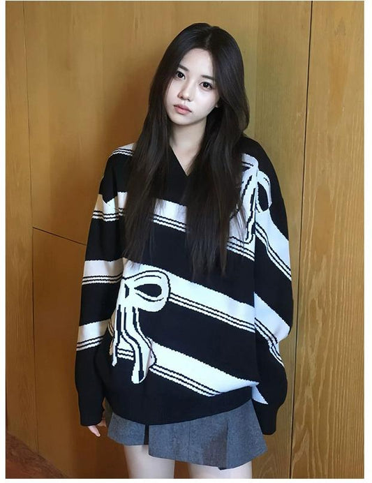 Vintage Bow Collar Striped Knit