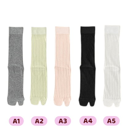 Short Ribbed Stackable Tabi Socks - tutufox - 