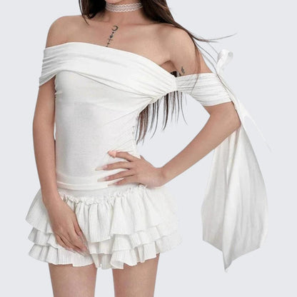 Summer Black Off-The-Shoulder Short-Sleeve E-Girl T-Shirt With Ribbon Details & Waist-Cinching Fit